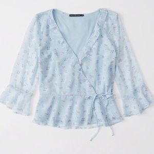 Abercrombie & Fitch Floral wrap top